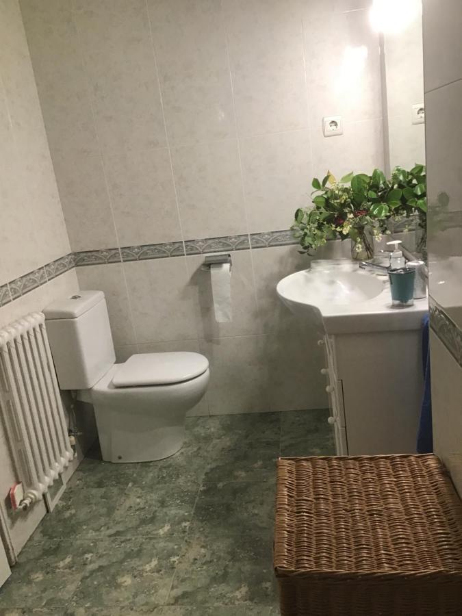 Superviews, Parking 24H Vigilado Incluido Y Netflix En Habitacion Independiente Con Bano Privado En Apartamento Particular, Francais&English ビルバオ エクステリア 写真