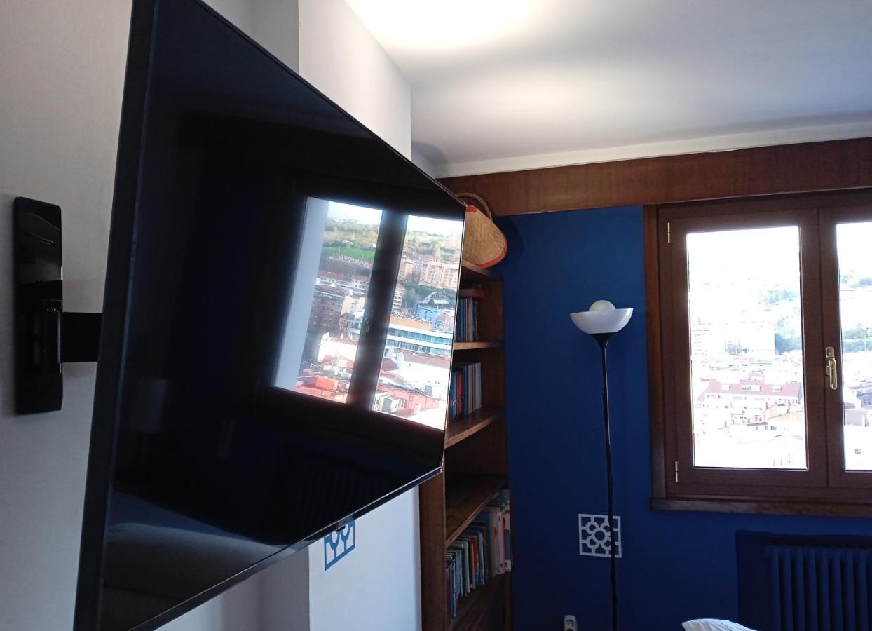 Superviews, Parking 24H Vigilado Incluido Y Netflix En Habitacion Independiente Con Bano Privado En Apartamento Particular, Francais&English ビルバオ エクステリア 写真